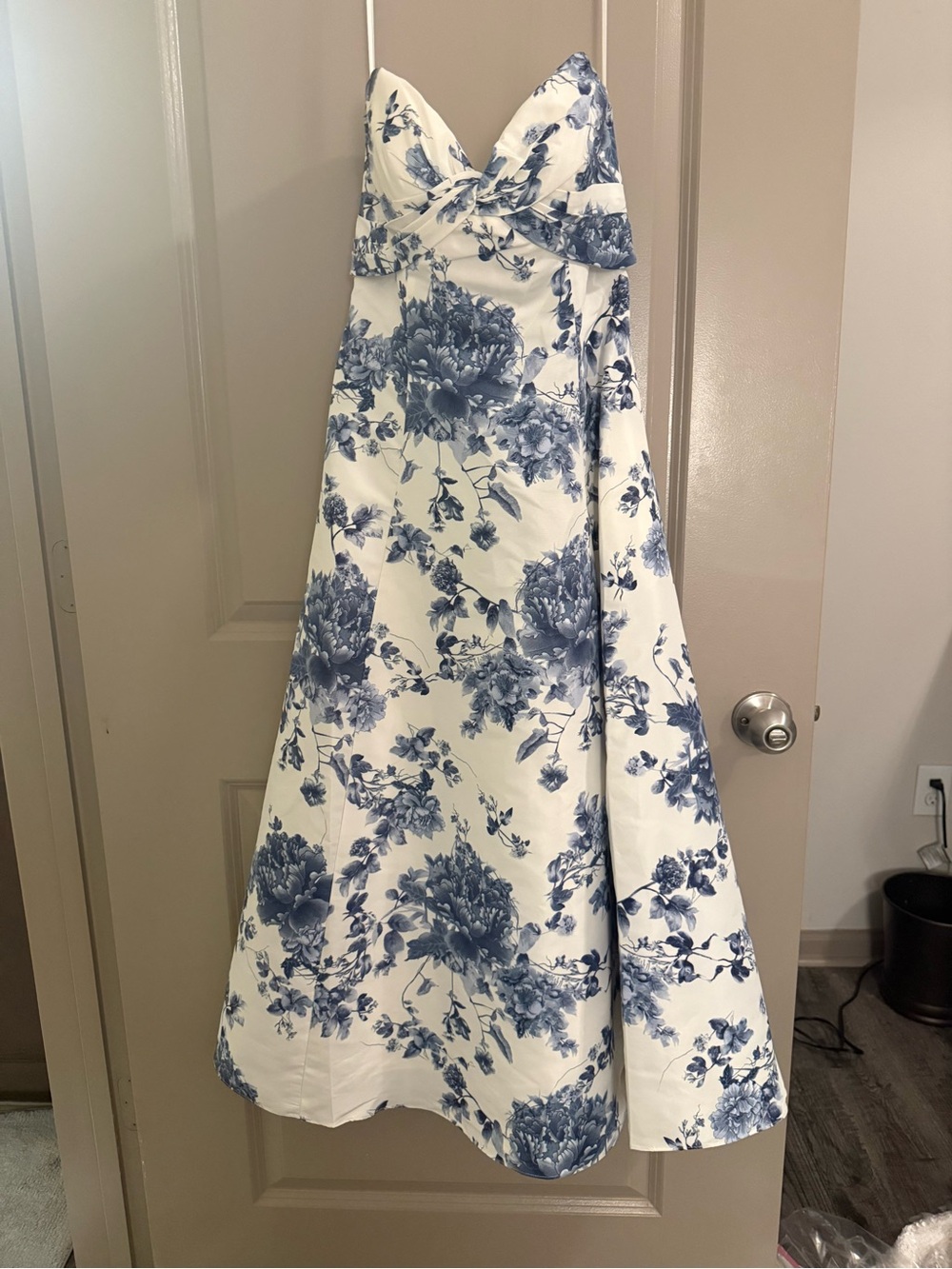 Jenny Yoo White Strapless Midi Dress with Blue Floral Print - Picture 4 of 4
